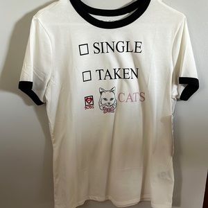Medium Skechers BOBS Cat shirt never worn NWT